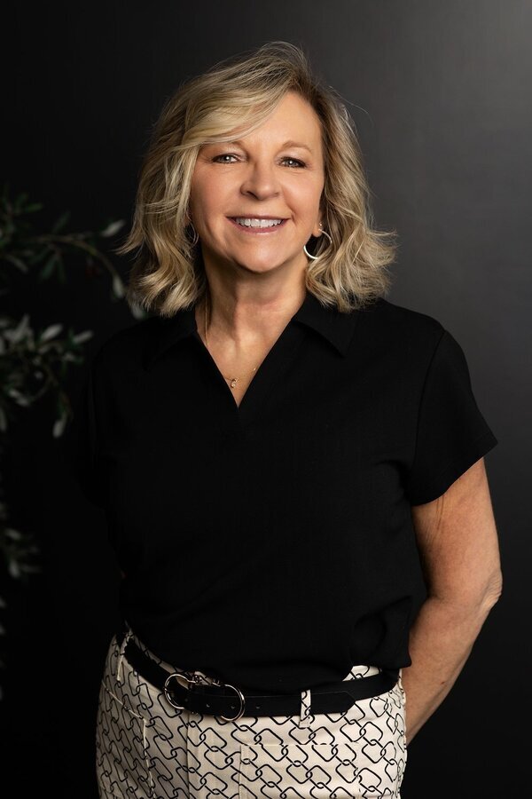 Real Estate Agent Ami Boch